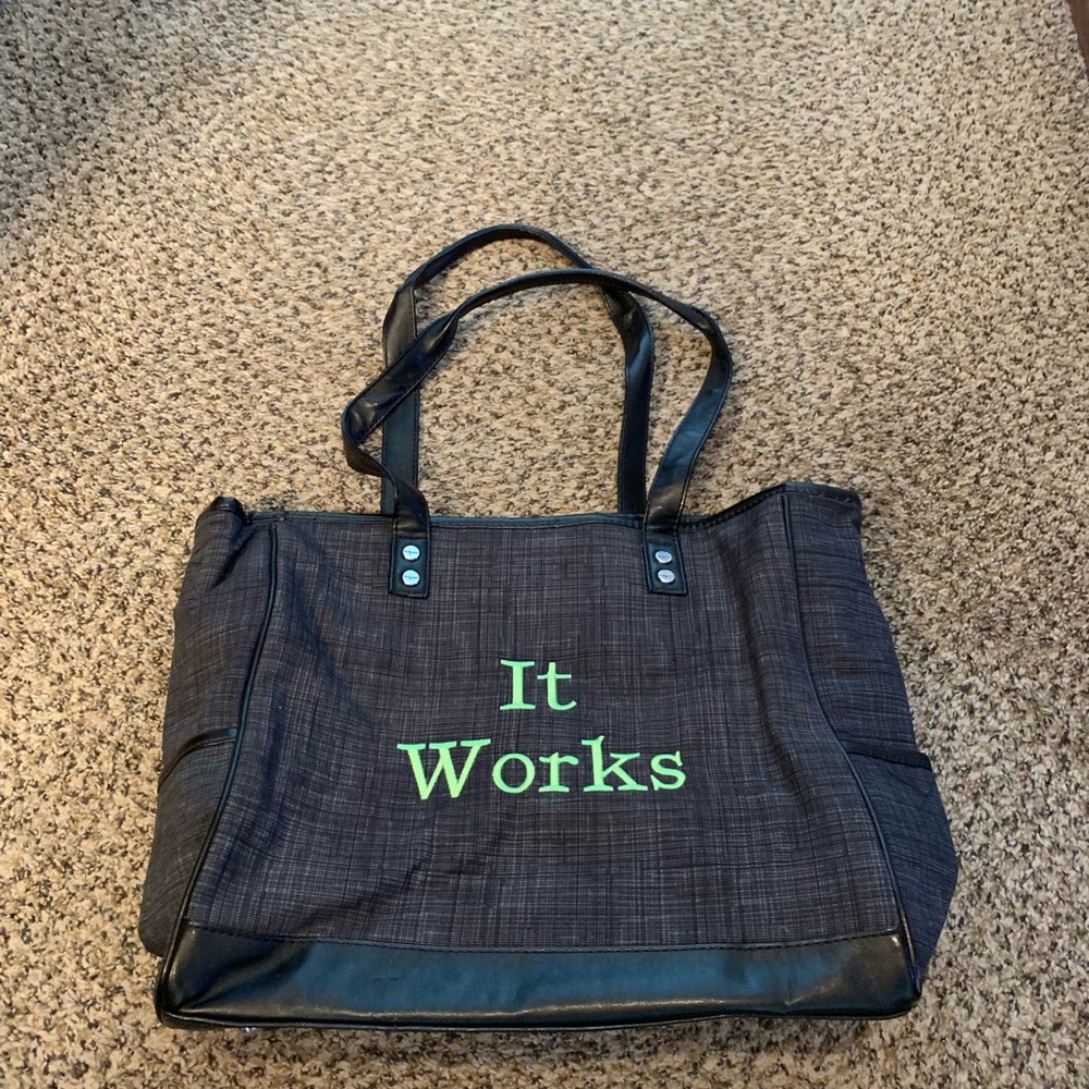 It Works Thirty One Bag